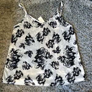 Floral velvet top